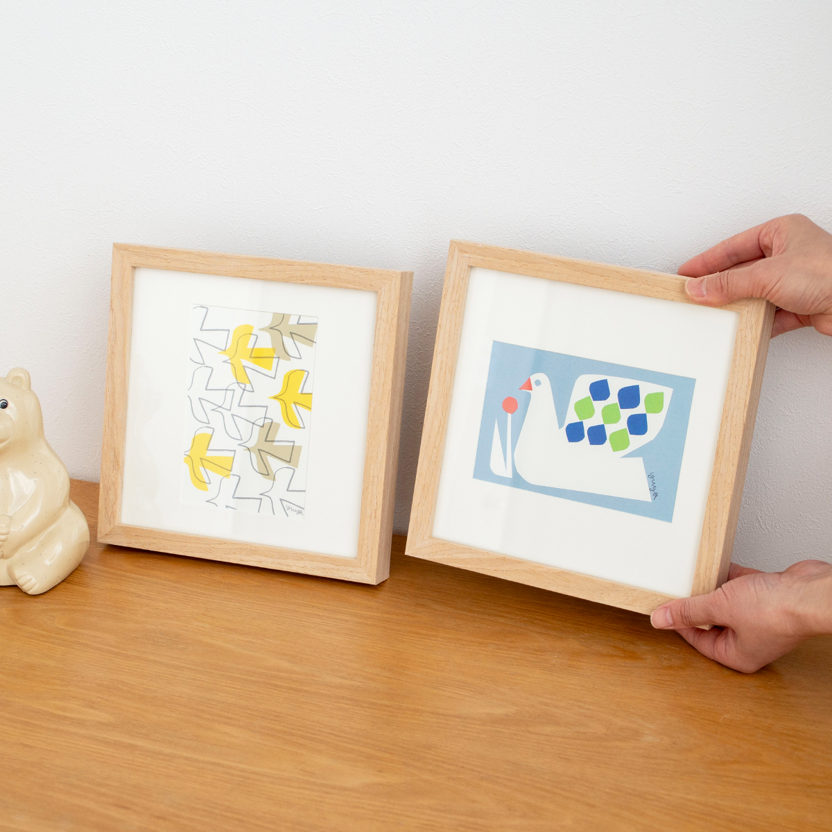 ポスター フレーム付き 飛び立つ鳥 22.5×22.5cm 木製 正方形 ポスター