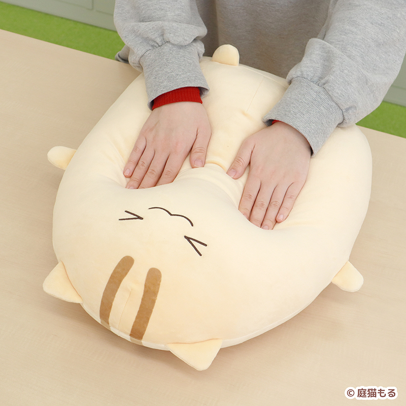 SNSで大人気！「にわねこ」がおおもりサイズのましゅもっちになって