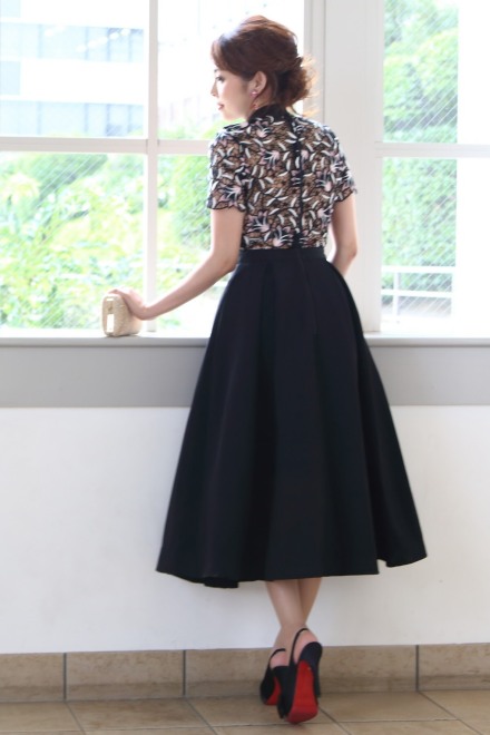 Jennifer（ジェニファー）～【Self Portrait】ブラック刺繍レース