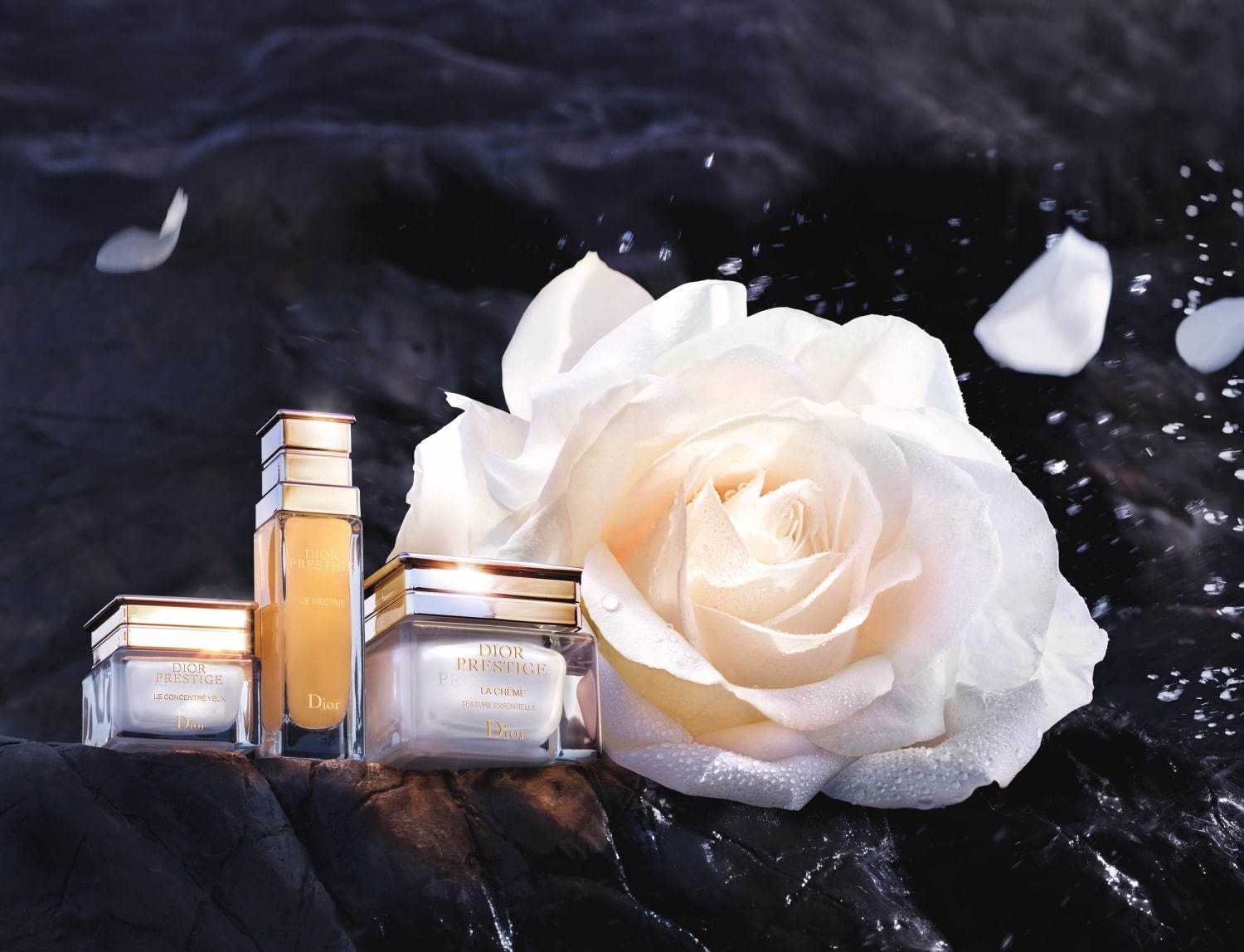 ディオールから“花びら型”金のマッサージ アプリケーター