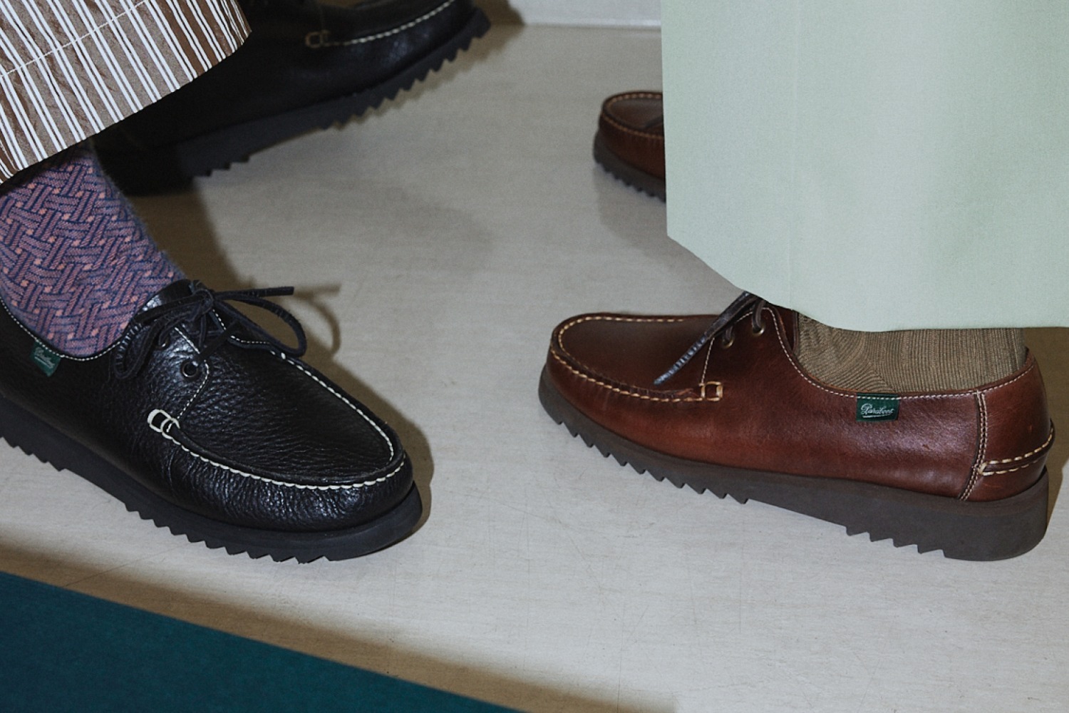 キャプテン サンシャイン x パラブーツ、モカシンデッキシューズ