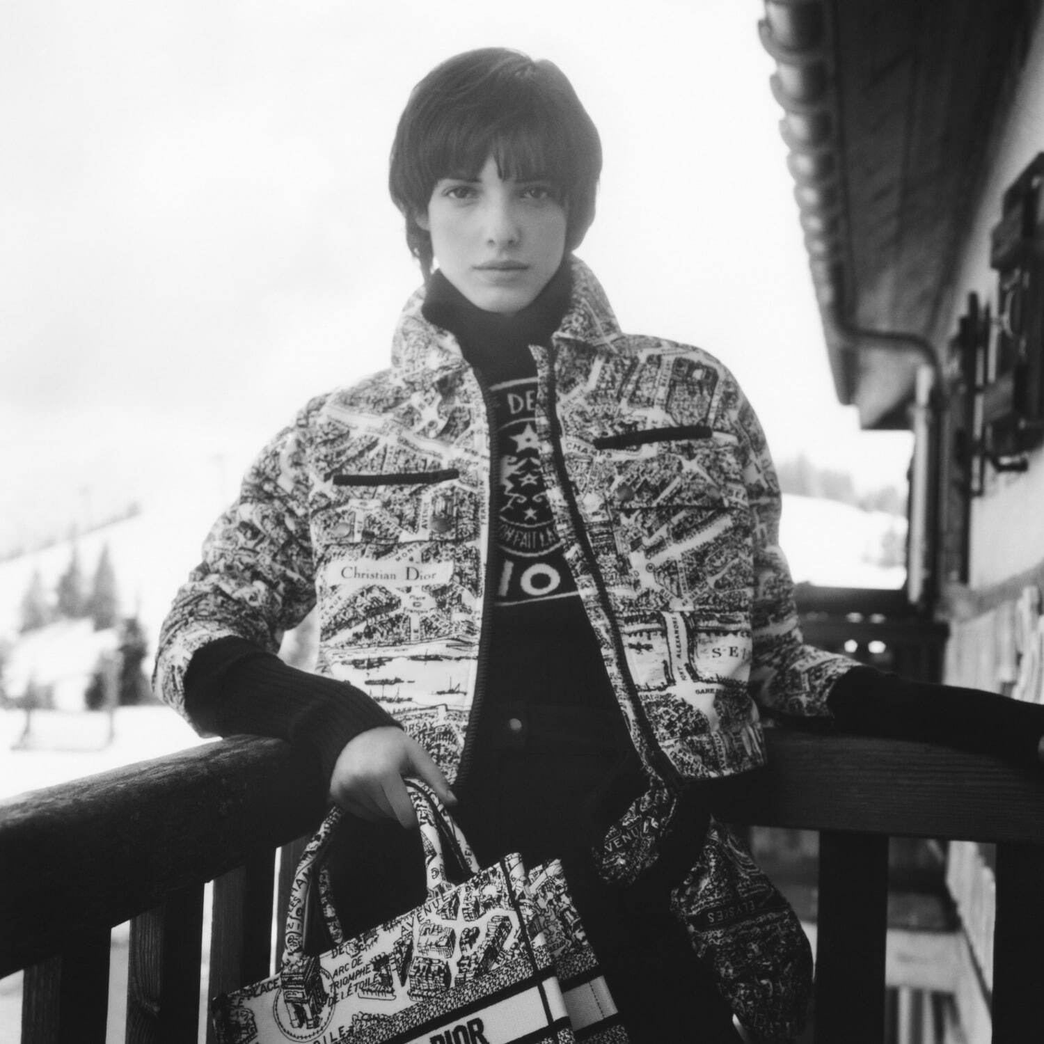 ディオール アルプス」新作“パリの地図”を描いたパファージャケット