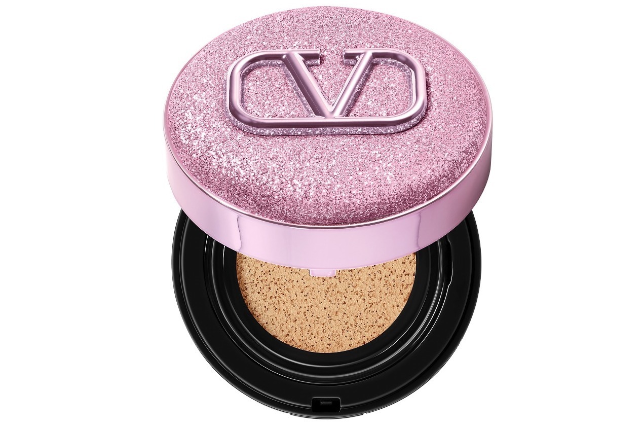 ヴァレンティノ ビューティ24年夏コスメ、“ピンク＆ブラックグリッター