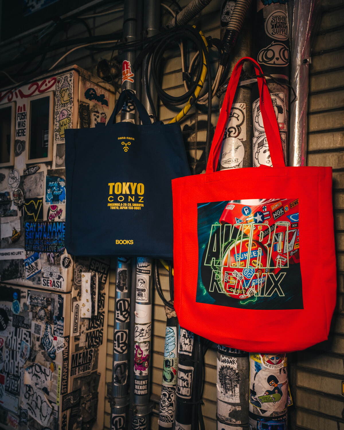 ナナナナ×『AKIRA』のコラボウェア＆トートバッグ、大友克洋の描き