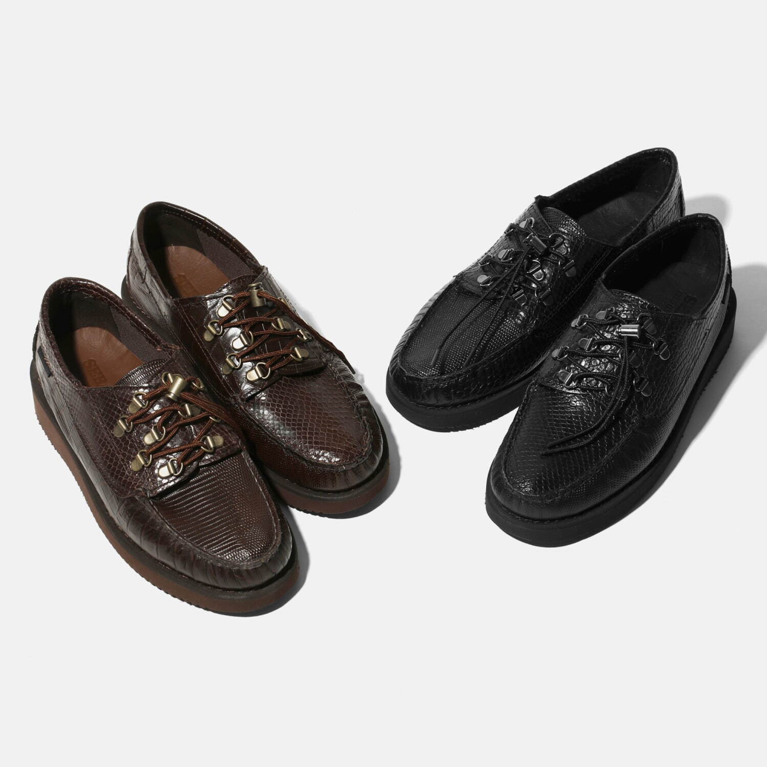 エンジニアド ガーメンツ×セバゴのレザーシューズ“左右非対称”型押し