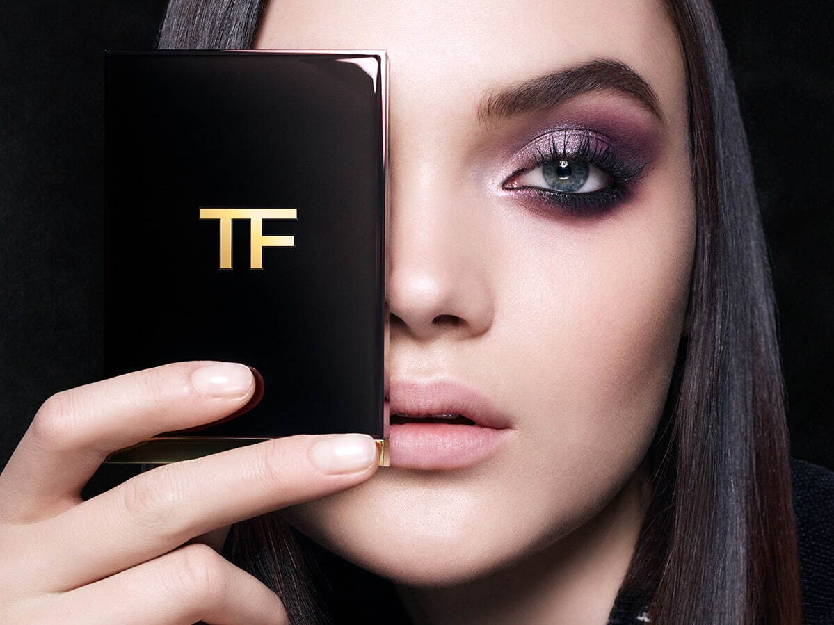 トム フォード ビューティ22年秋コスメ、輝く“バイオレット サテン”の