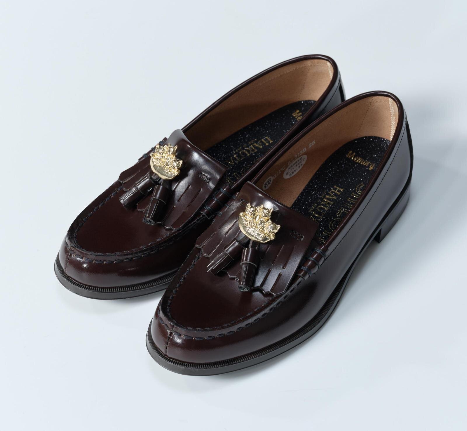 シーロン×ハルタ“星降る夜の猫”シューズ、3匹の子猫付きローファー