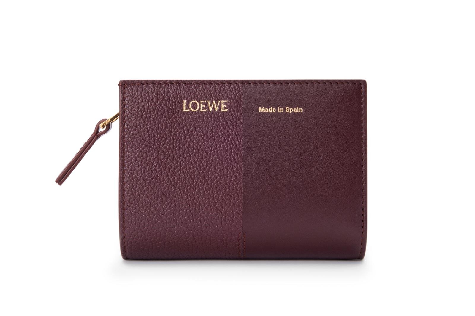 ロエベ、19年春夏バッグ「ミニ・ゲート」ショーに先駆け19年春夏メンズ