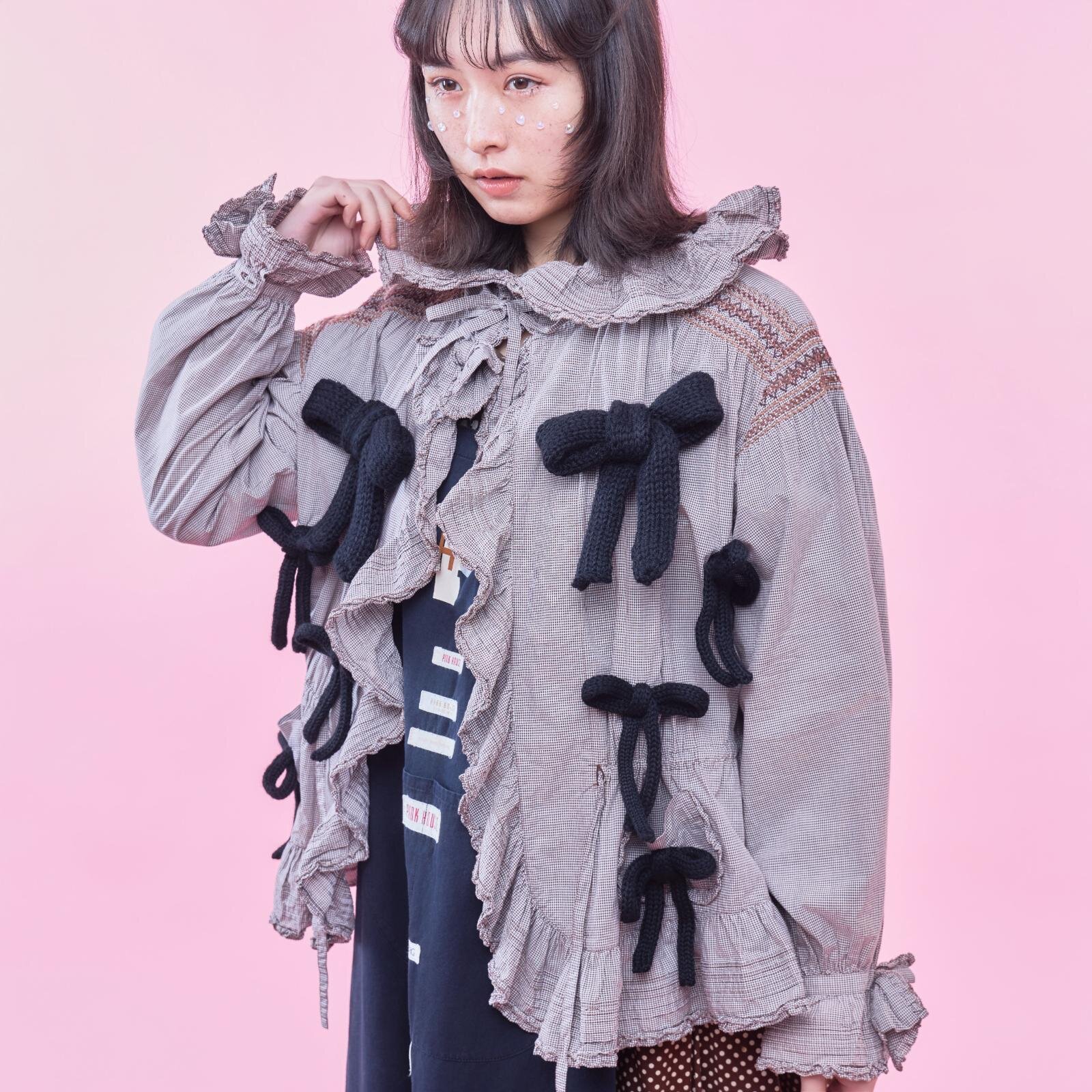 写真40/89｜ピンクハウスポッシュの1点物ウェア、“ニットリボン”並ぶ