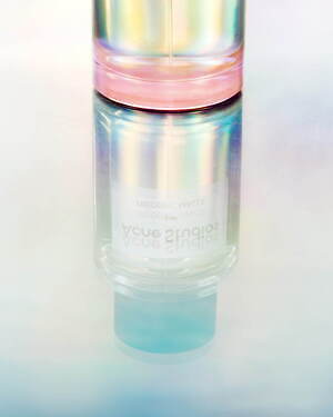 アクネ ストゥディオズ初の香水、仏「フレデリック マル」とコラボ