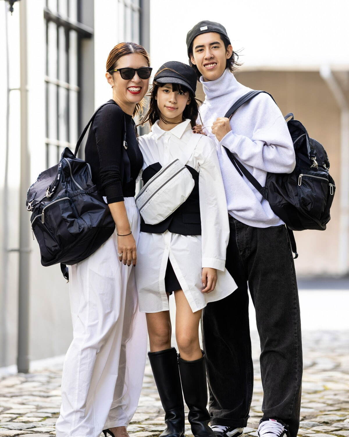 レスポートサック“超軽量”「エッセンシャル」シルバーピンク＆ホワイト