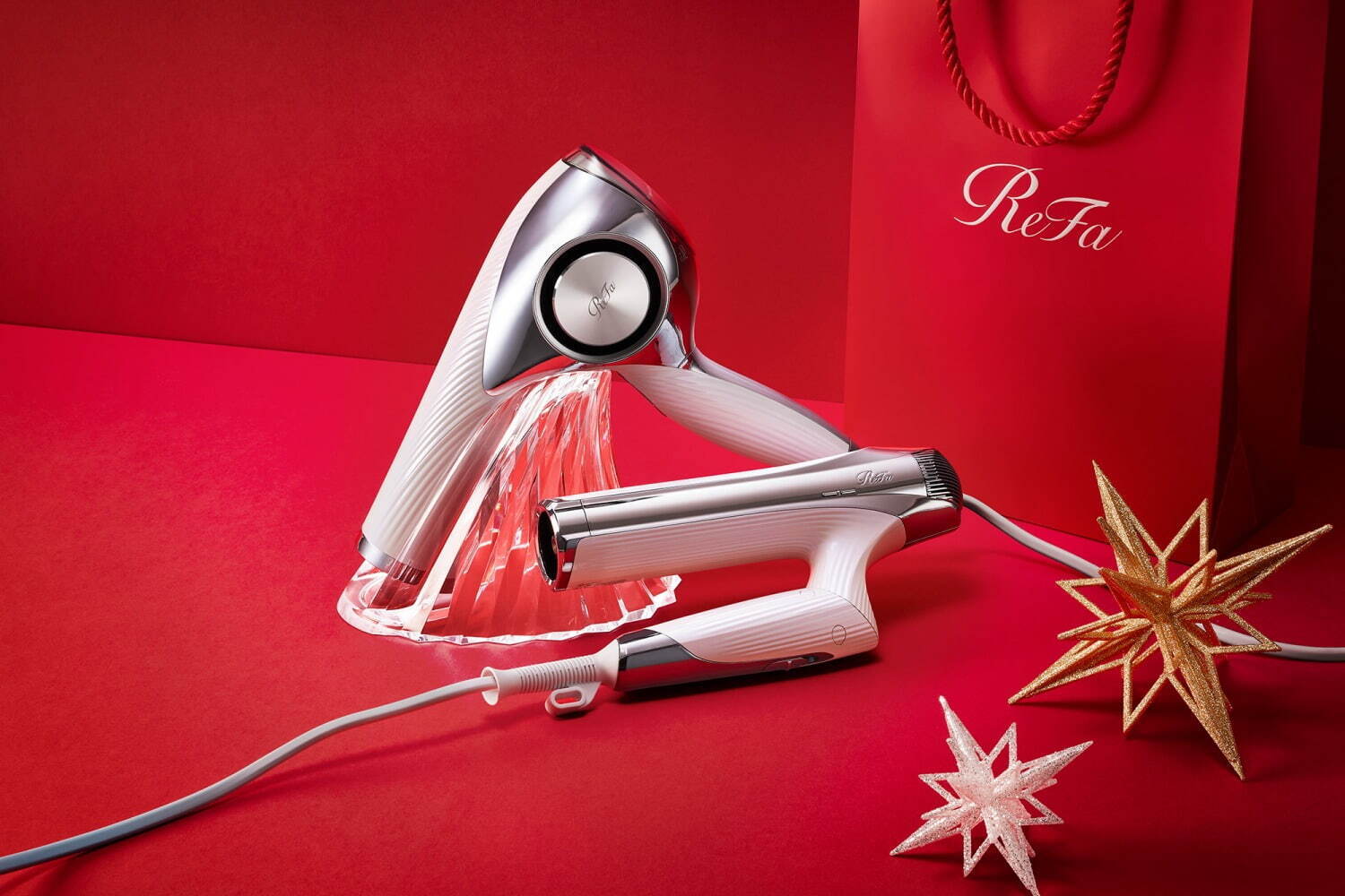 リファ24年クリスマスにおすすめの「ヘアケアギフト」銀座で新作