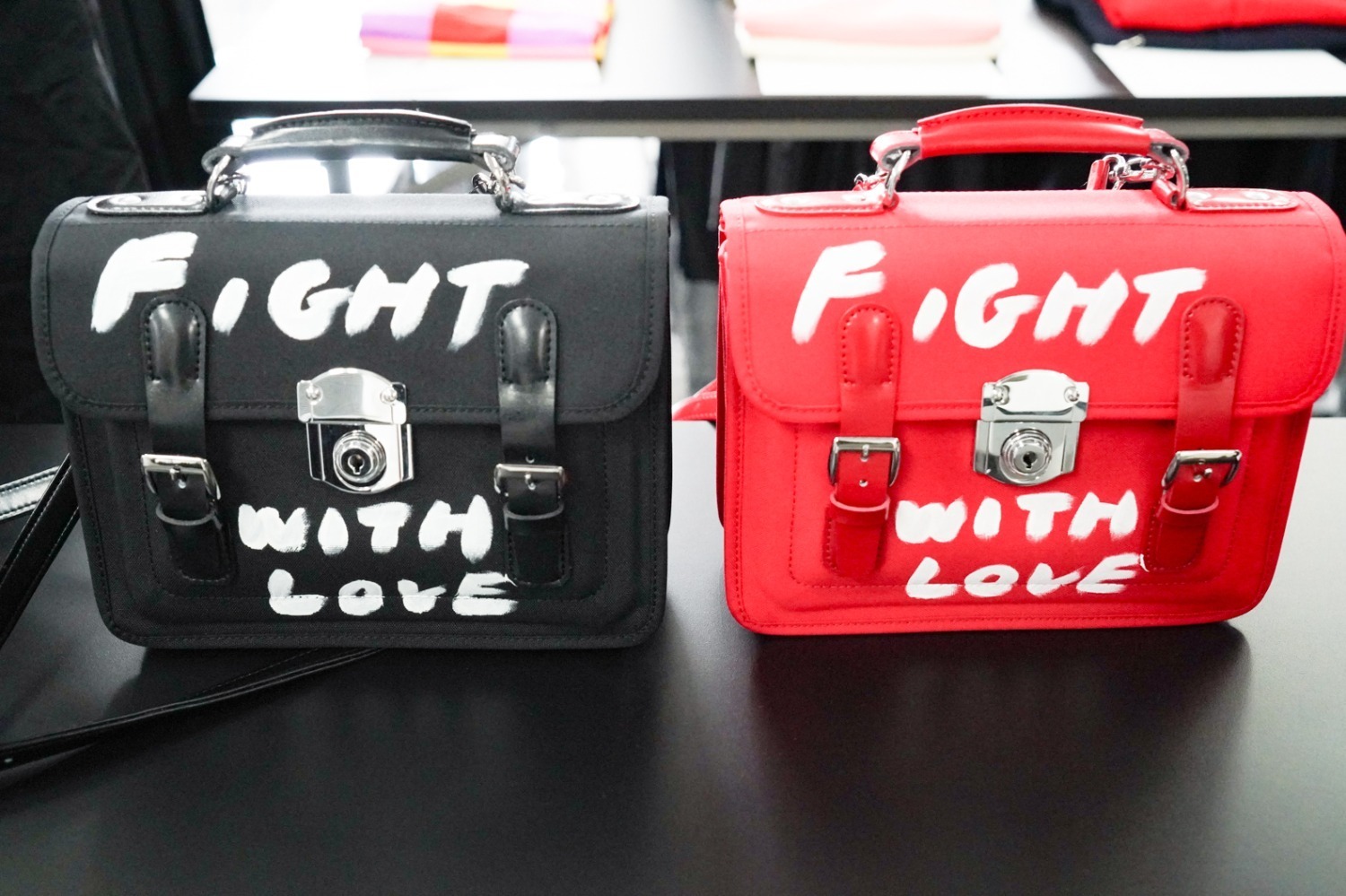 コム デ ギャルソン・ガール“ドット柄ハート”のバッグ、レッドor