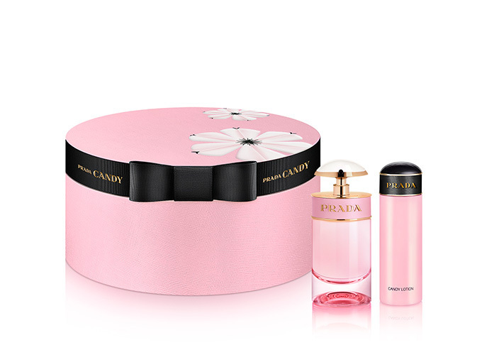 プラダが贈るホリデーコフレ - 新作香水「キャンディ フロラーレ」など
