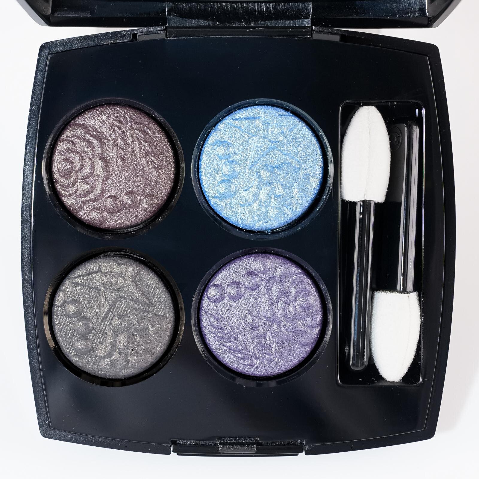 シャネル2025年クリスマスコスメ