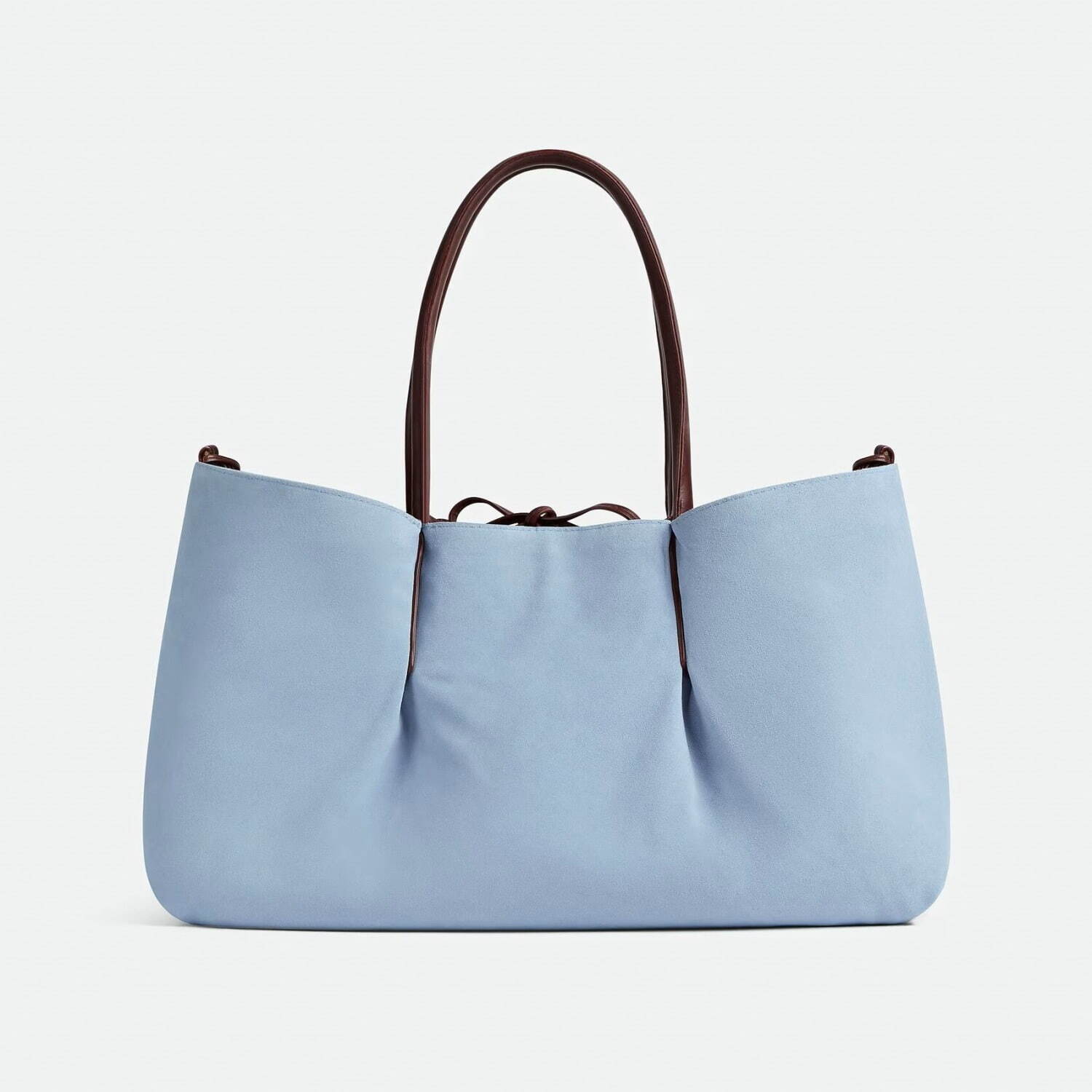 ボッテガ・ヴェネタ“変形できる”編み込みレザーのトートバッグ