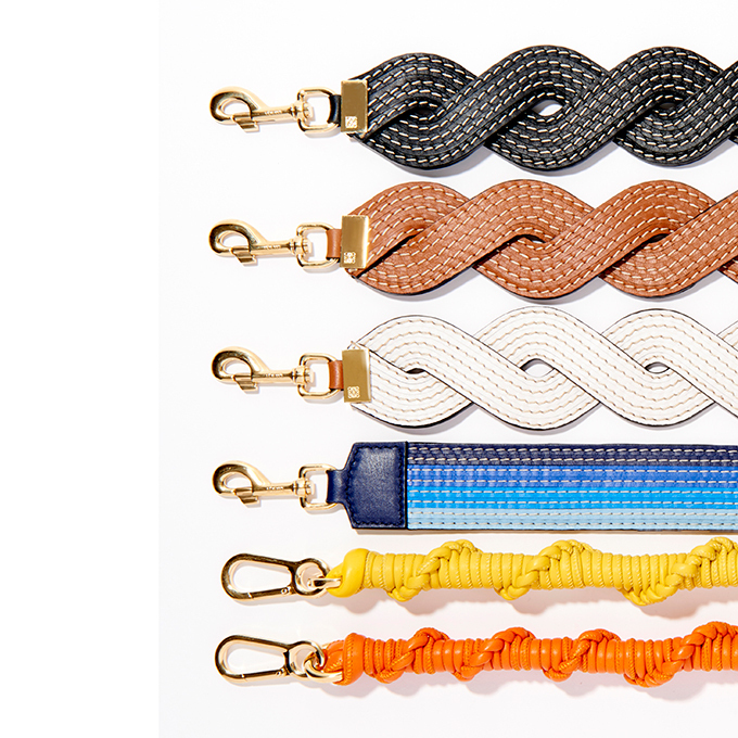 ロエベのアイコン「パズル バッグ」に合わせる新作レザーストラップが