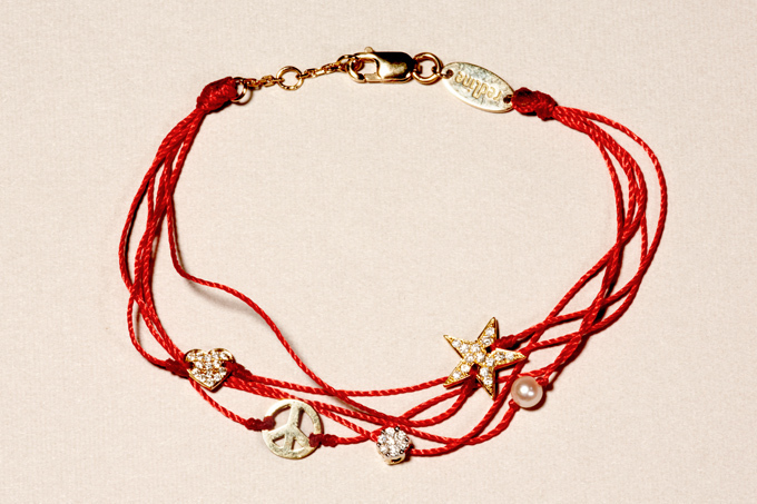 アッシュ・ペー・フランス ビジュー、10周年記念にスイート ピーや