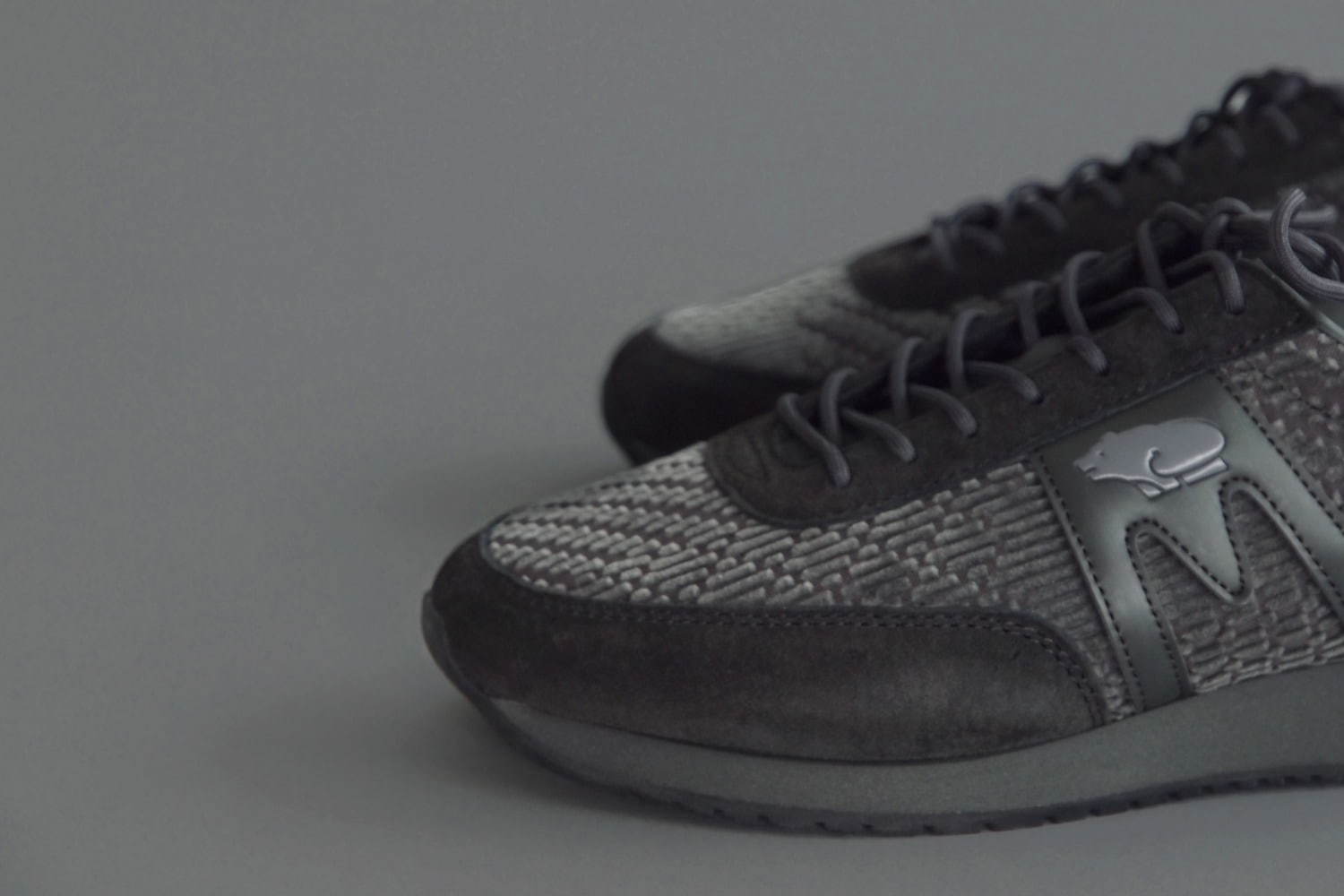 カルフ×ミナ ペルホネンのコラボスニーカー、ジェリービーンズ＆ランド