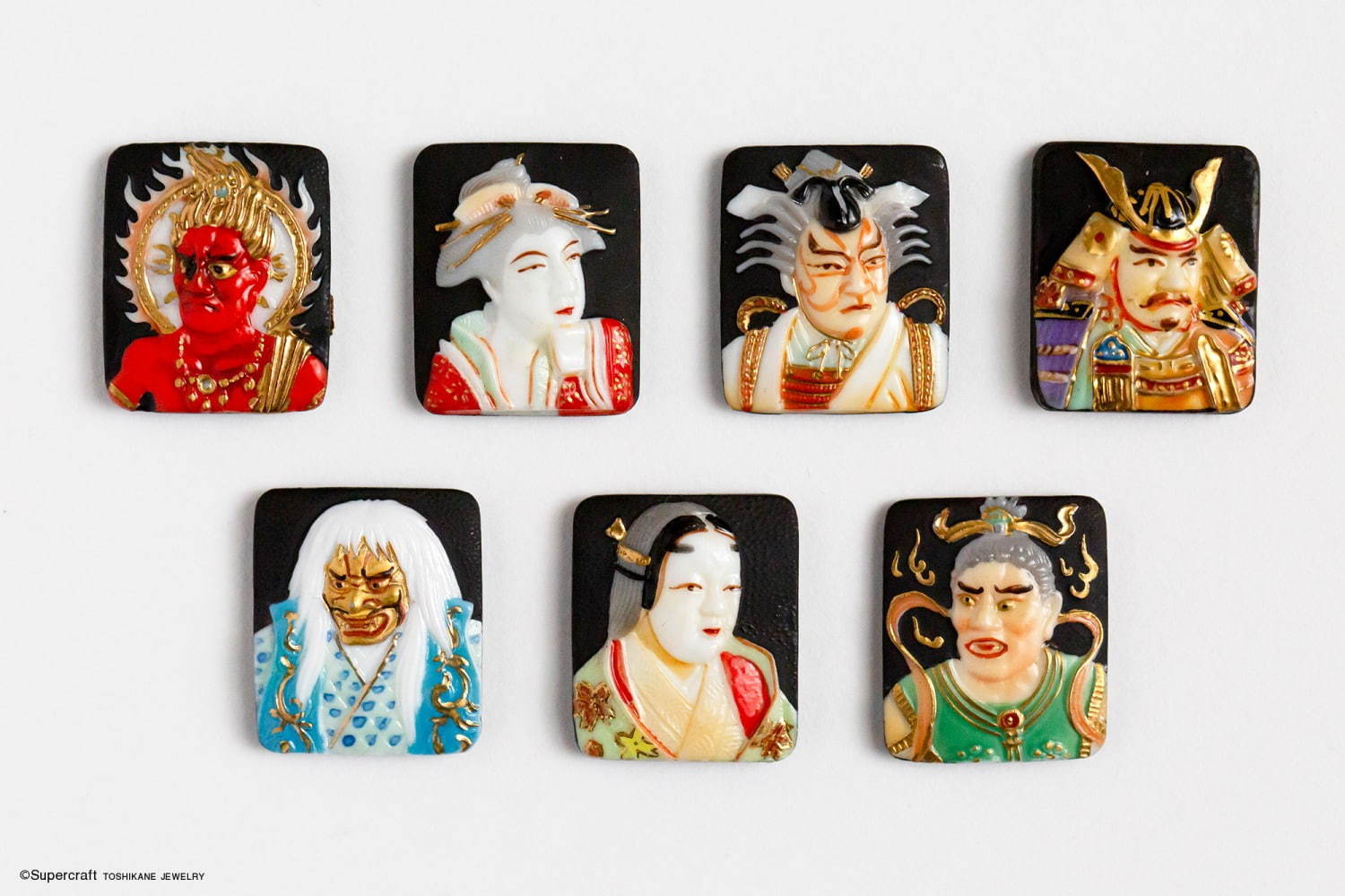 幻の有田焼ジュエリー”トシカネ世界初の展覧会が渋谷で、再現不可