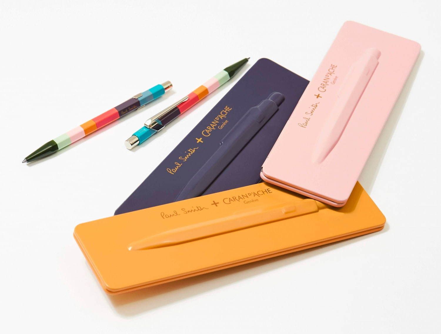 ポール・スミスの“カラフルストライプ”ボールペン、高級文房具カラン