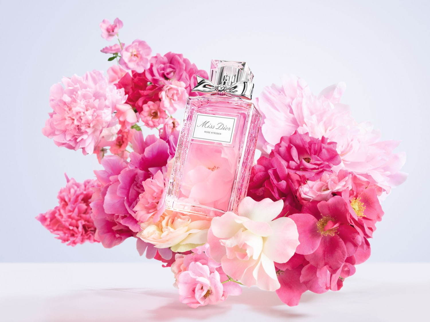 ディオール“バラの花束”のようなフレグランス「ミスディオール ローズ