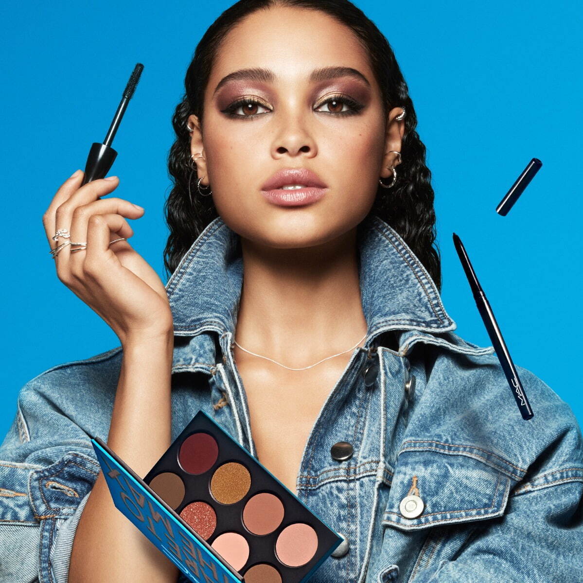 M·A·C21年夏コフレ“8色パレット”入りアイメイクキット＆ツヤ肌叶う