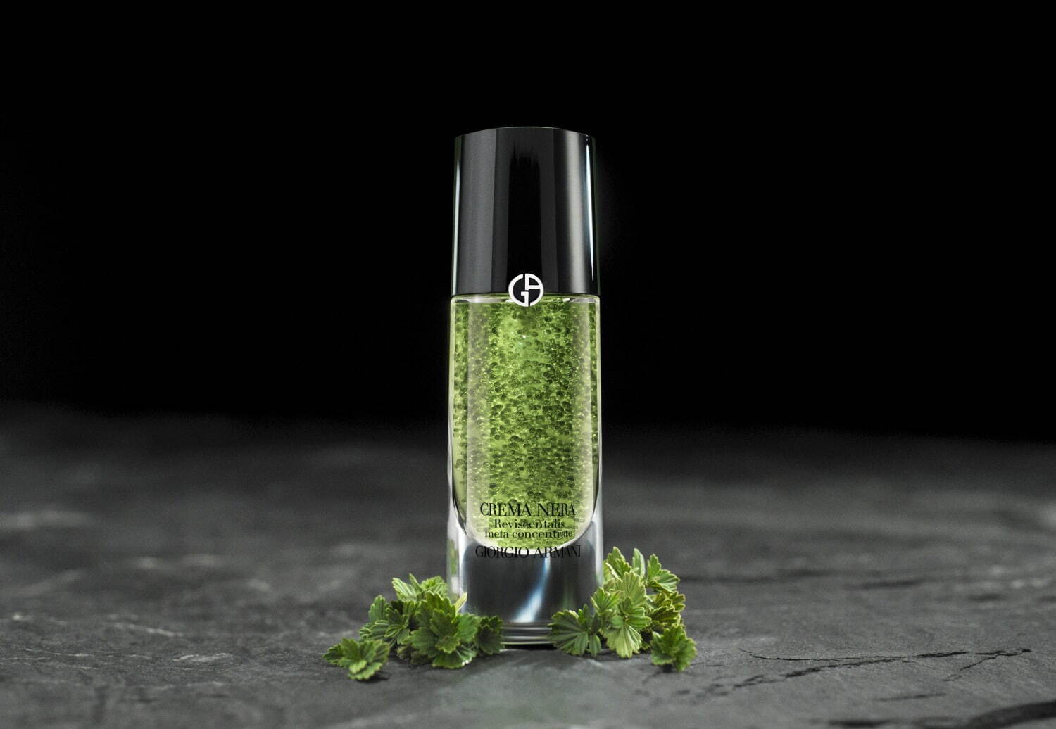 アルマーニ ビューティ最高峰スキンケア 「クレマ ネラ」に新美容液