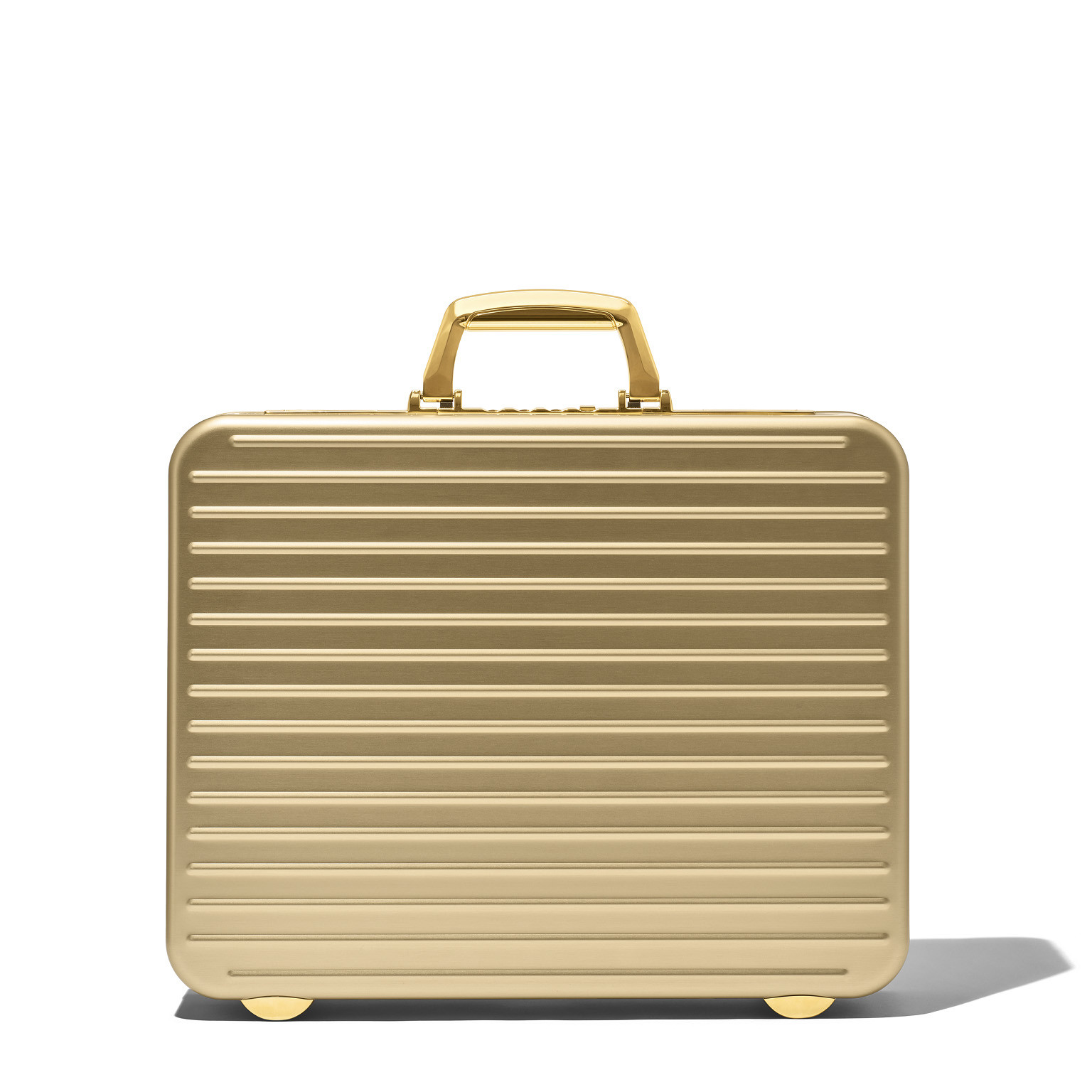 リモワ」のアタッシュケースがゴールドに、数量限定で発売