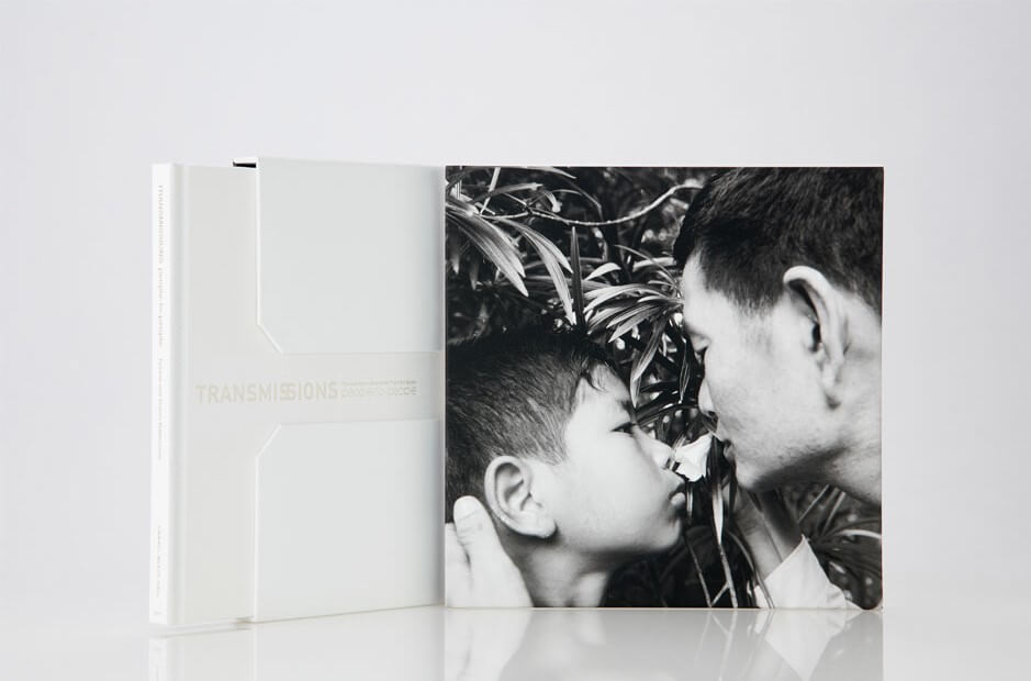 CHANEL NEXUS HALLが過去の展覧会から6冊のデジタル版図録を公開