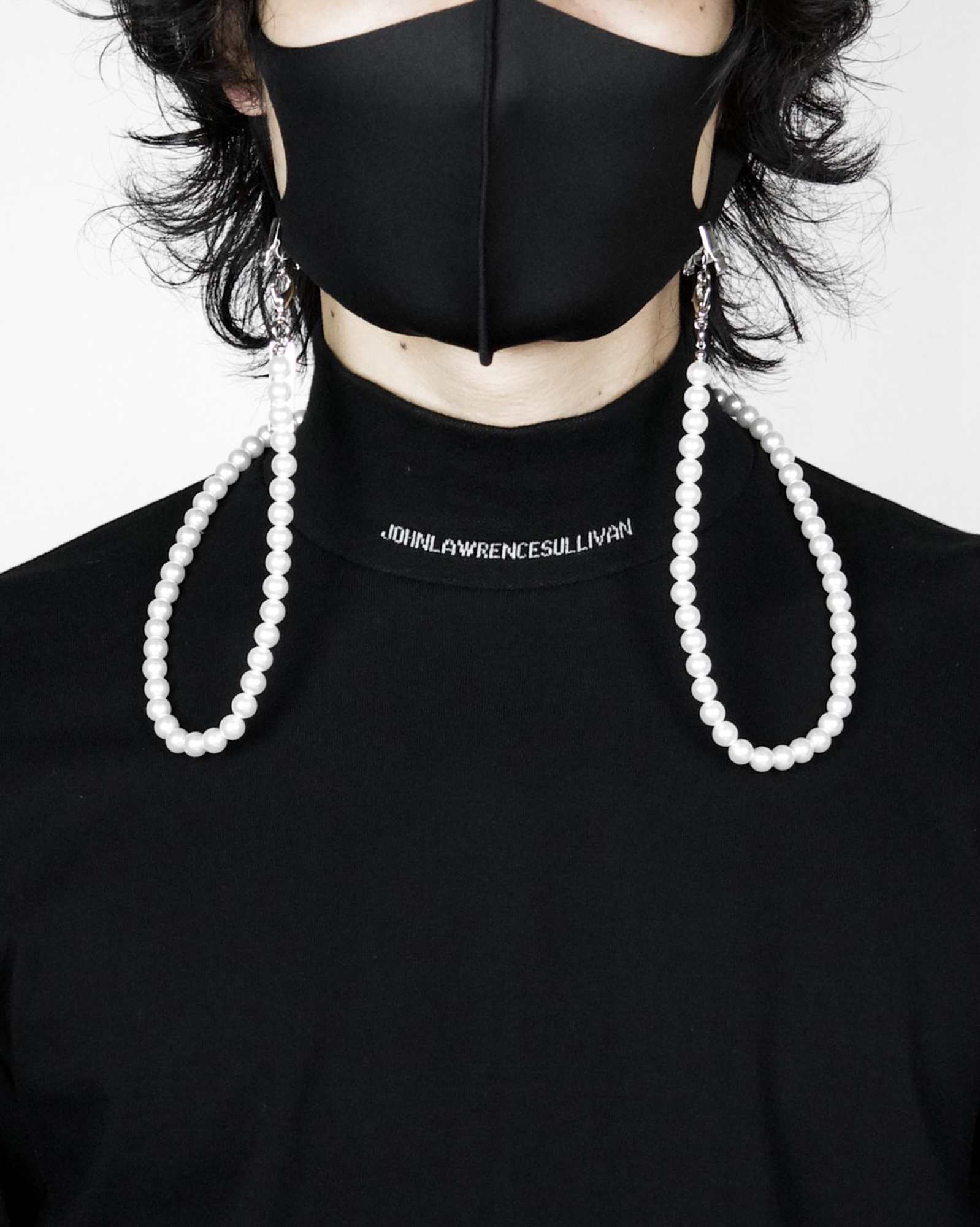 ジョン ローレンス サリバンとヨシコクリエーションのマスクホルダーが