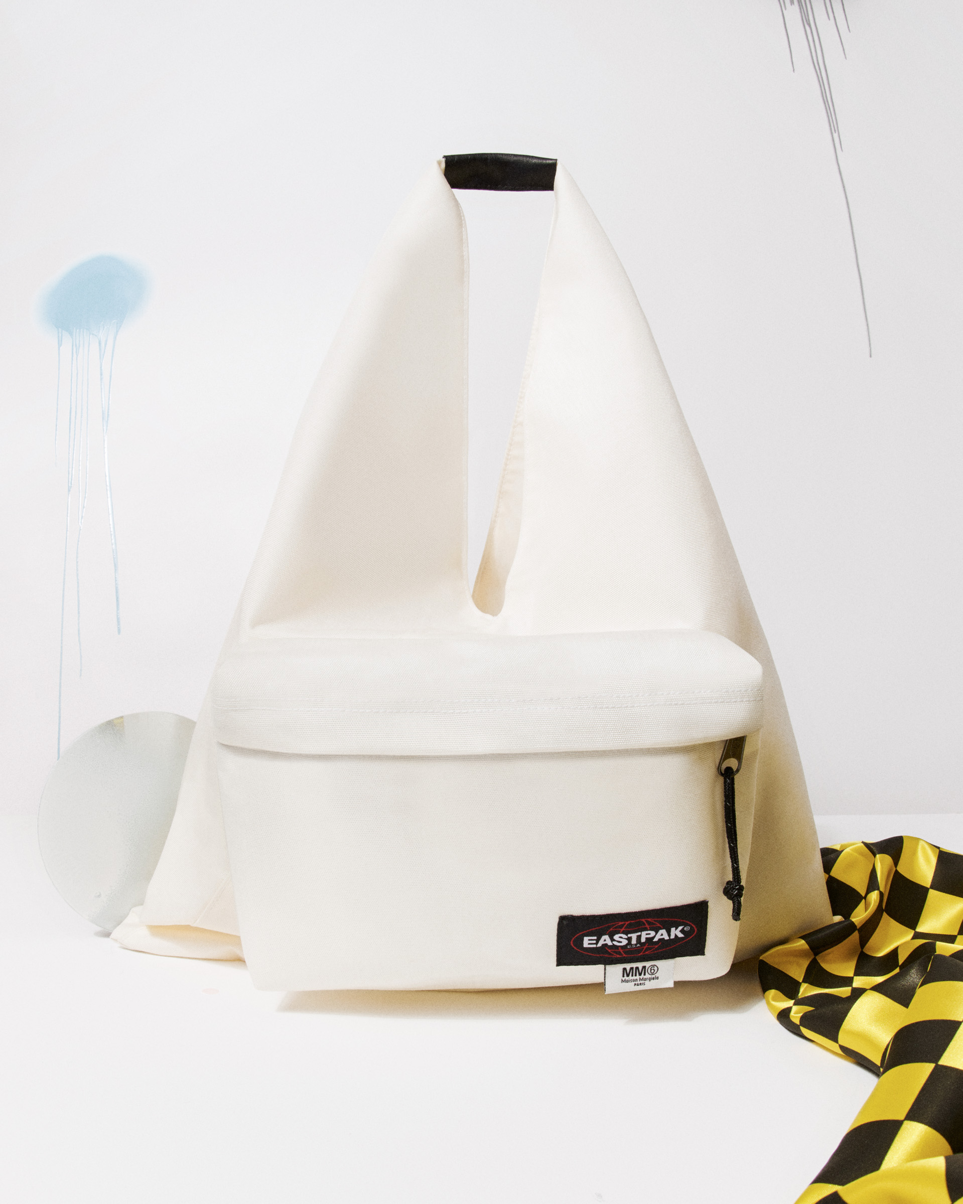 エムエム6 メゾン マルジェラがイーストパックとコラボ、シュル