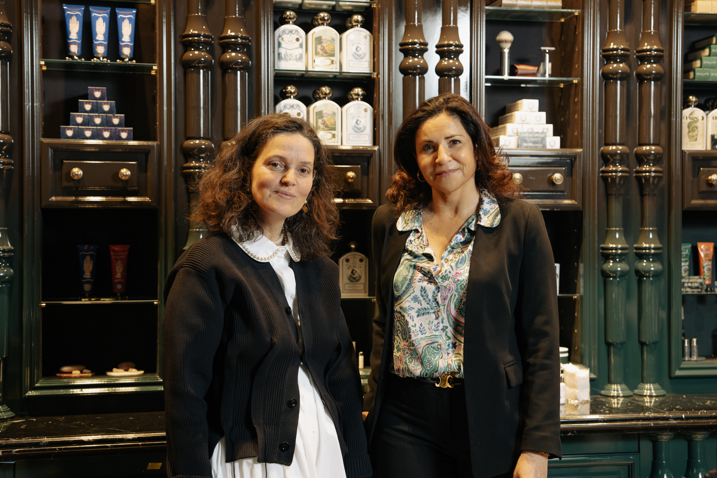 ビュリーのトラベルビューティキットが登場 トランク付きの2種を用意