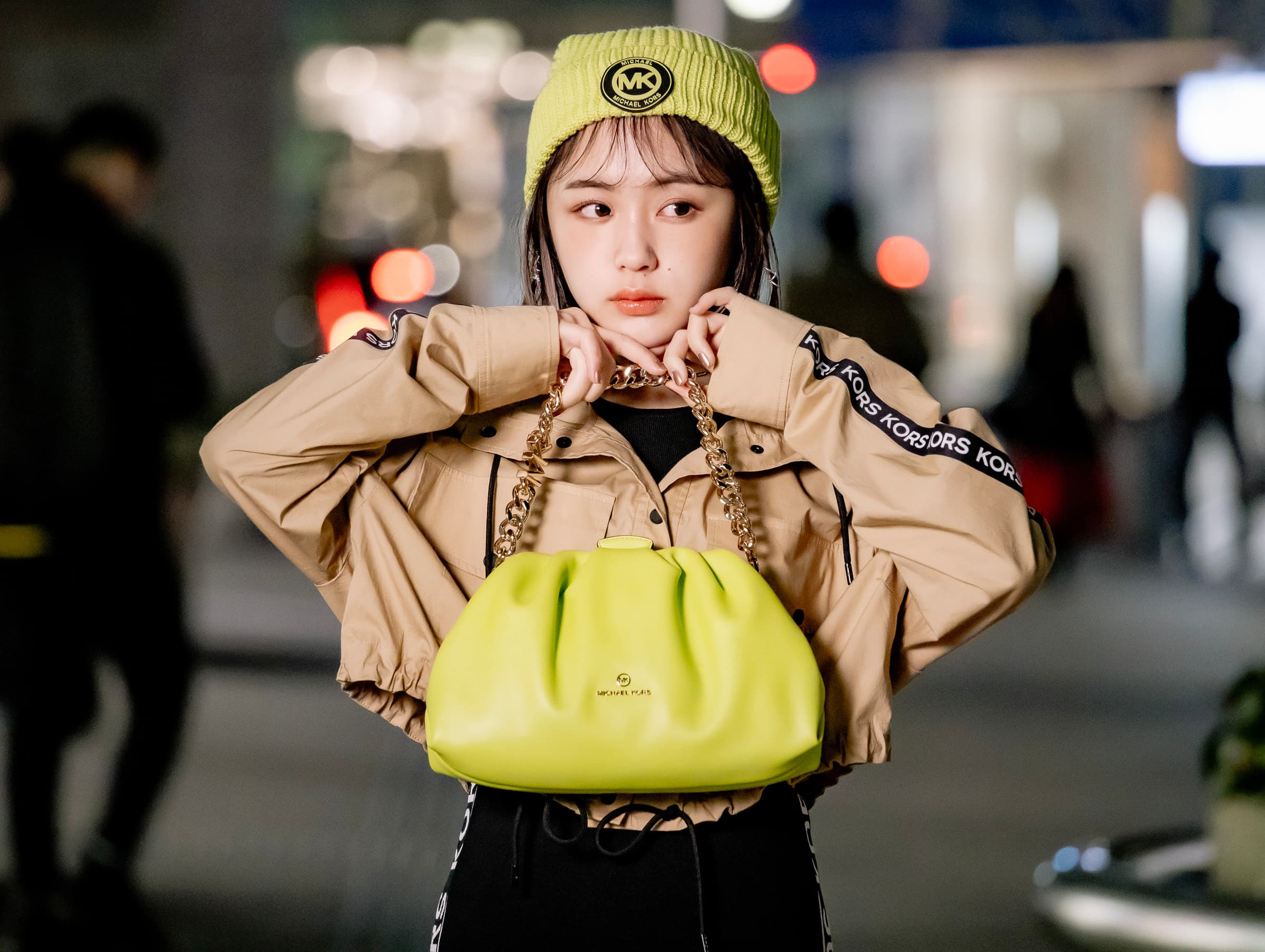 新しい生活がやってきた！「マイケル・コース」のバッグで街に出よう