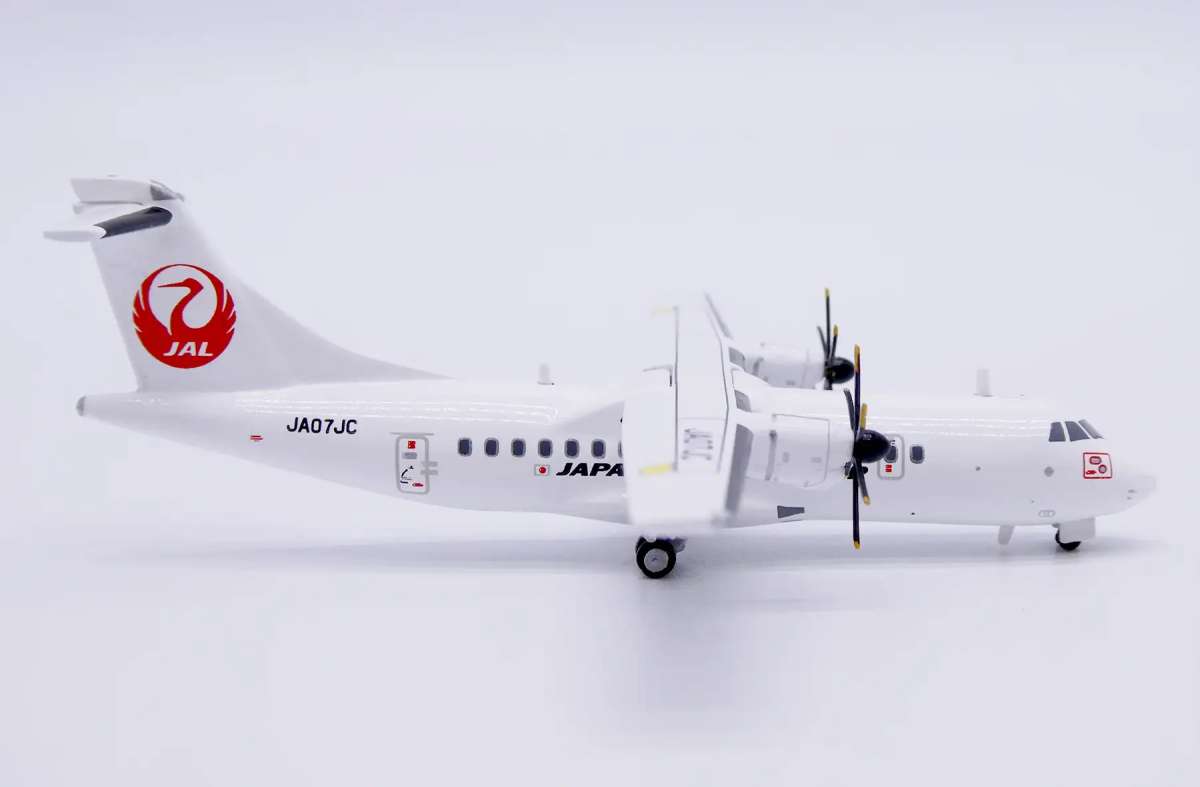 JC Wings ATR 42-600 Japan Air Commuter JA07JC 1:400 kaufen