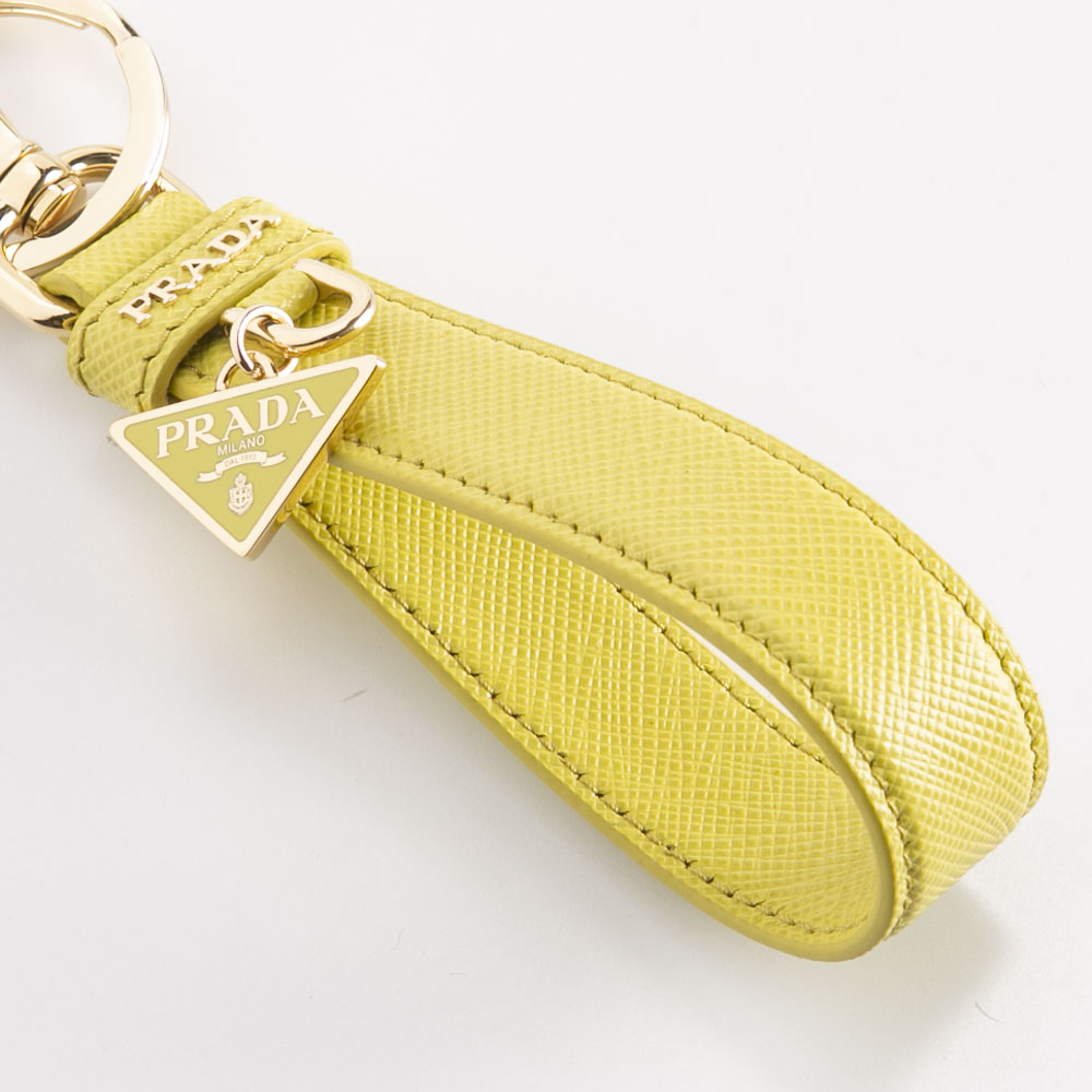 WEB限定価格】プラダ PRADA サフィアーノレザー ロゴプレート付き