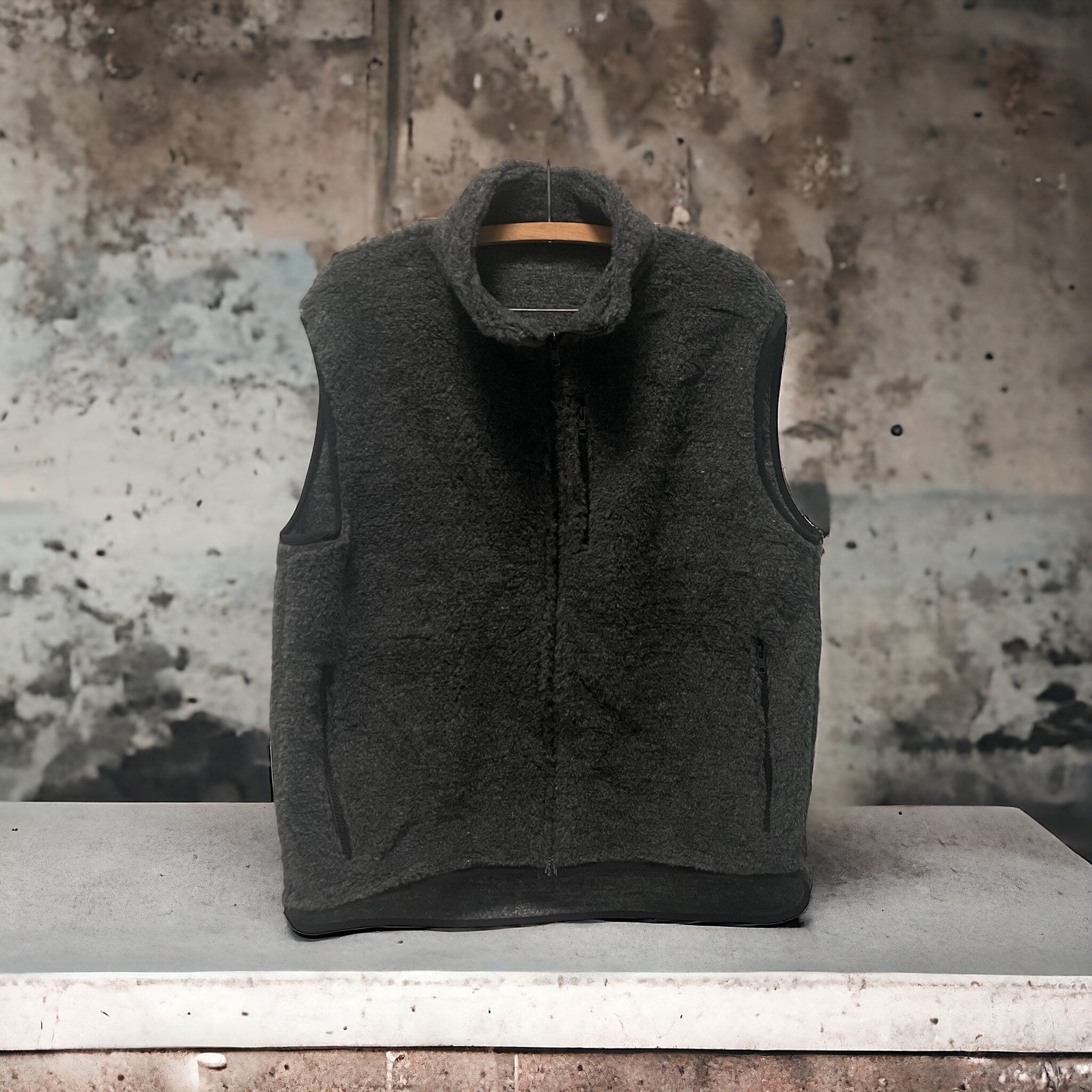 Alpaca Pile Fiber Vest – Firwood Farm Alpacas & Rescue