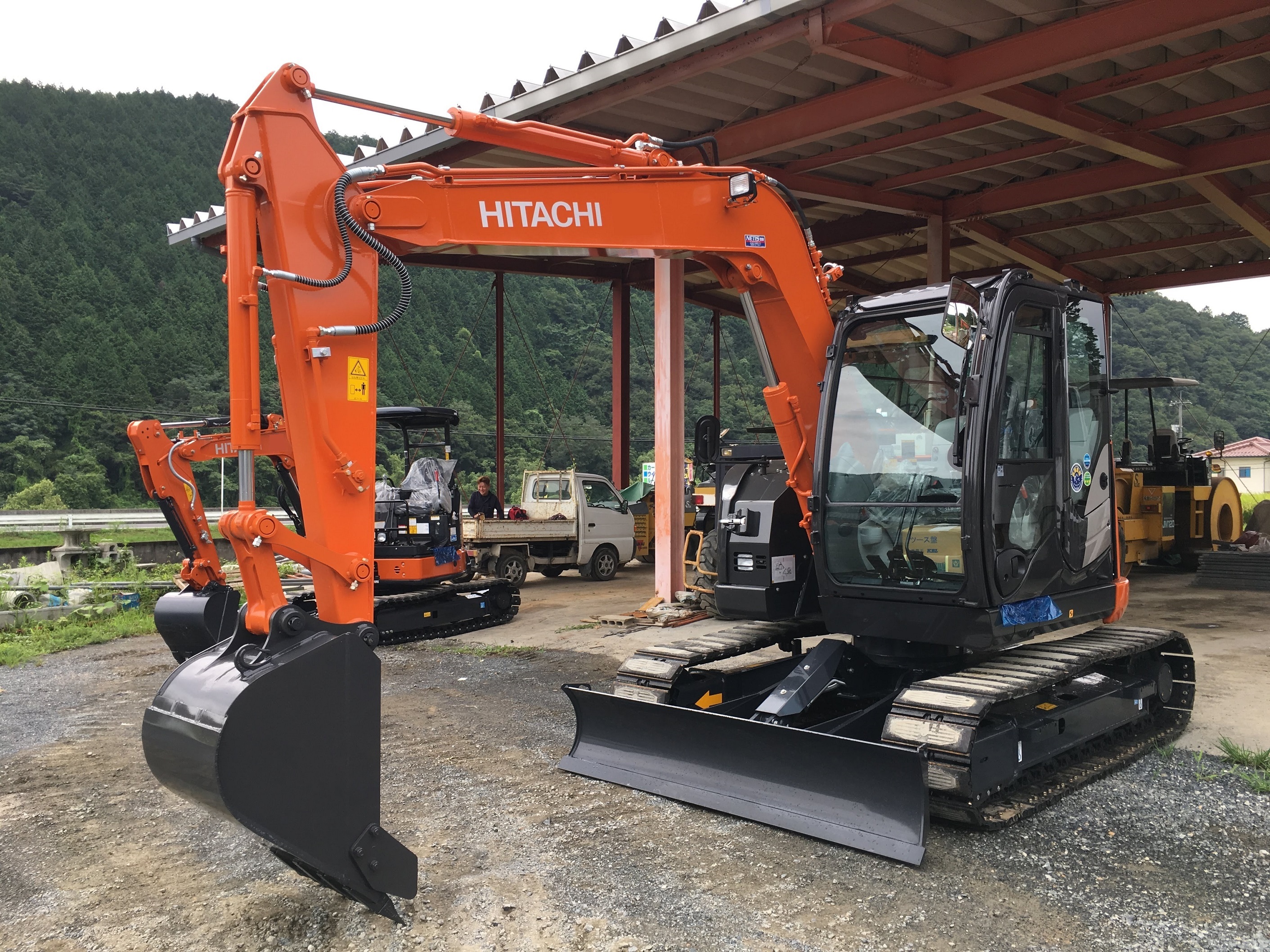 納入実績紹介 ZX75US-5B / ZX35U-5B 日立・新車・富士岡山運搬機・岡山