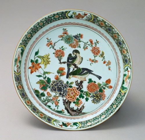 五彩花鳥文盤 | 景徳鎮窯 | 収蔵品詳細 | 作品を知る | 東京富士美術館