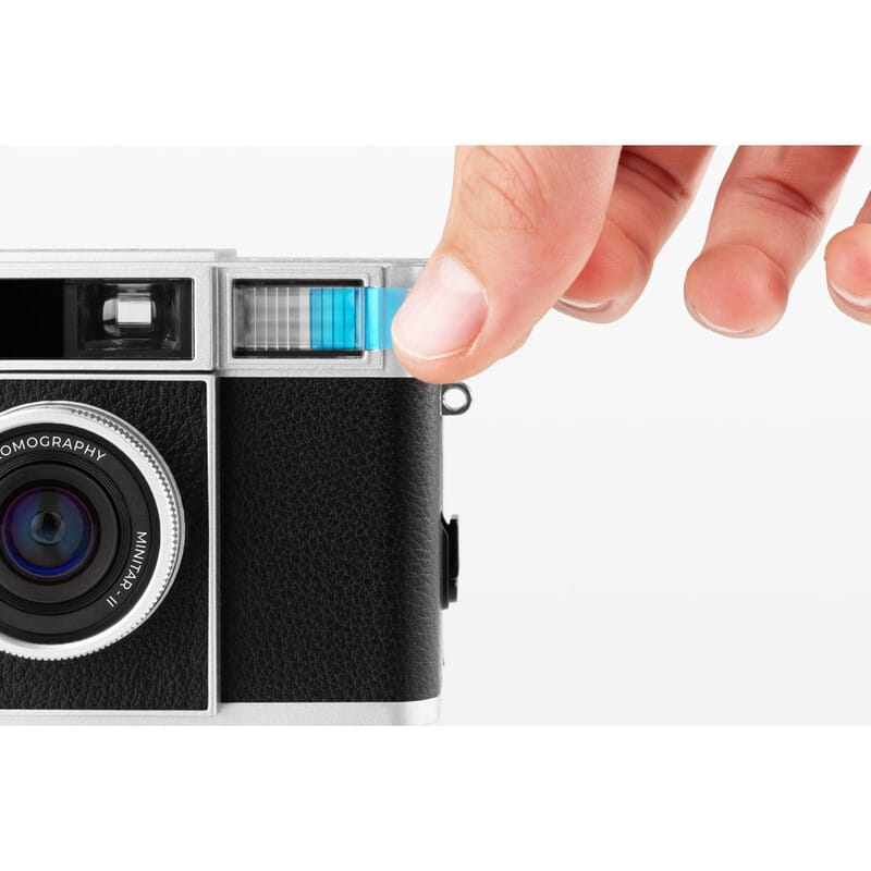 lomography Lomo MC-A 35mm Film Camera Silver 新品｜フジヤカメラ