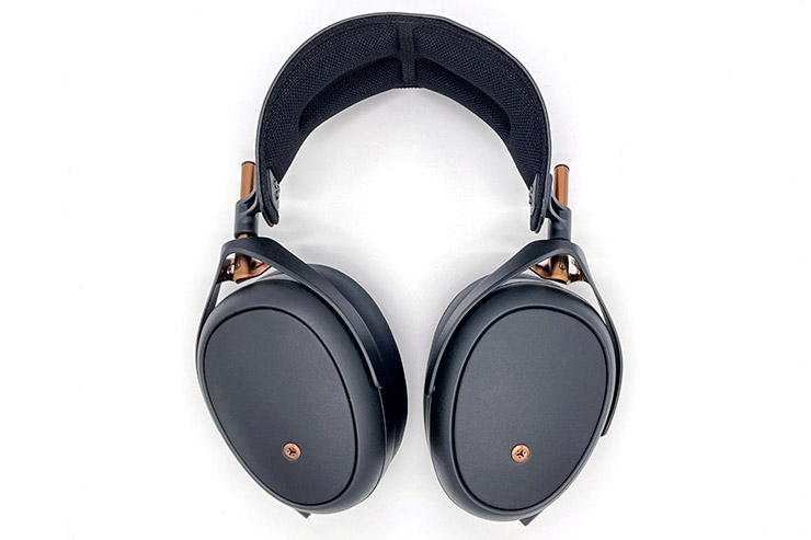 試聴レビュー】Meze Audio LIRIC はブランド初の密閉型平面磁界