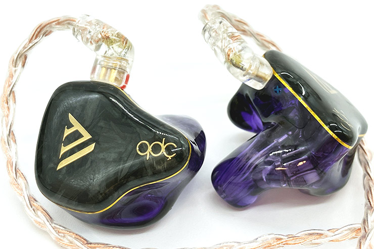 qdc WHITE TIGER レビュー | 明瞭なサウンドで軽量な装着感の有線イヤホン