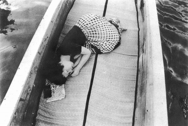 センチメンタルな旅 限定特装版（荒木経惟 著・写真）』 販売ページ