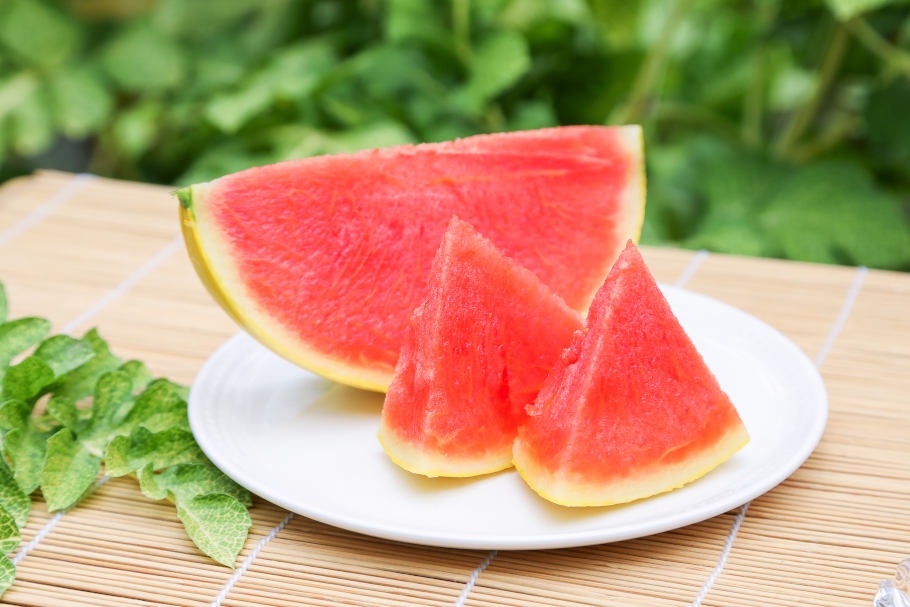 全国から大人気！黄金色の美しい見た目とまろやかな甘さの「金福すいか