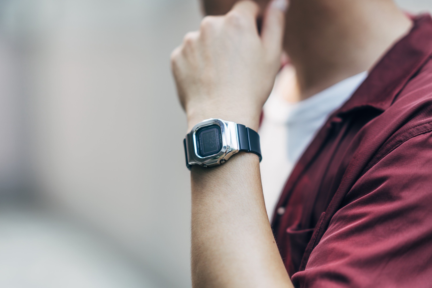 白銀を纏ったタフウォッチ。あなたに“ジャストフィット”するDAMUEの