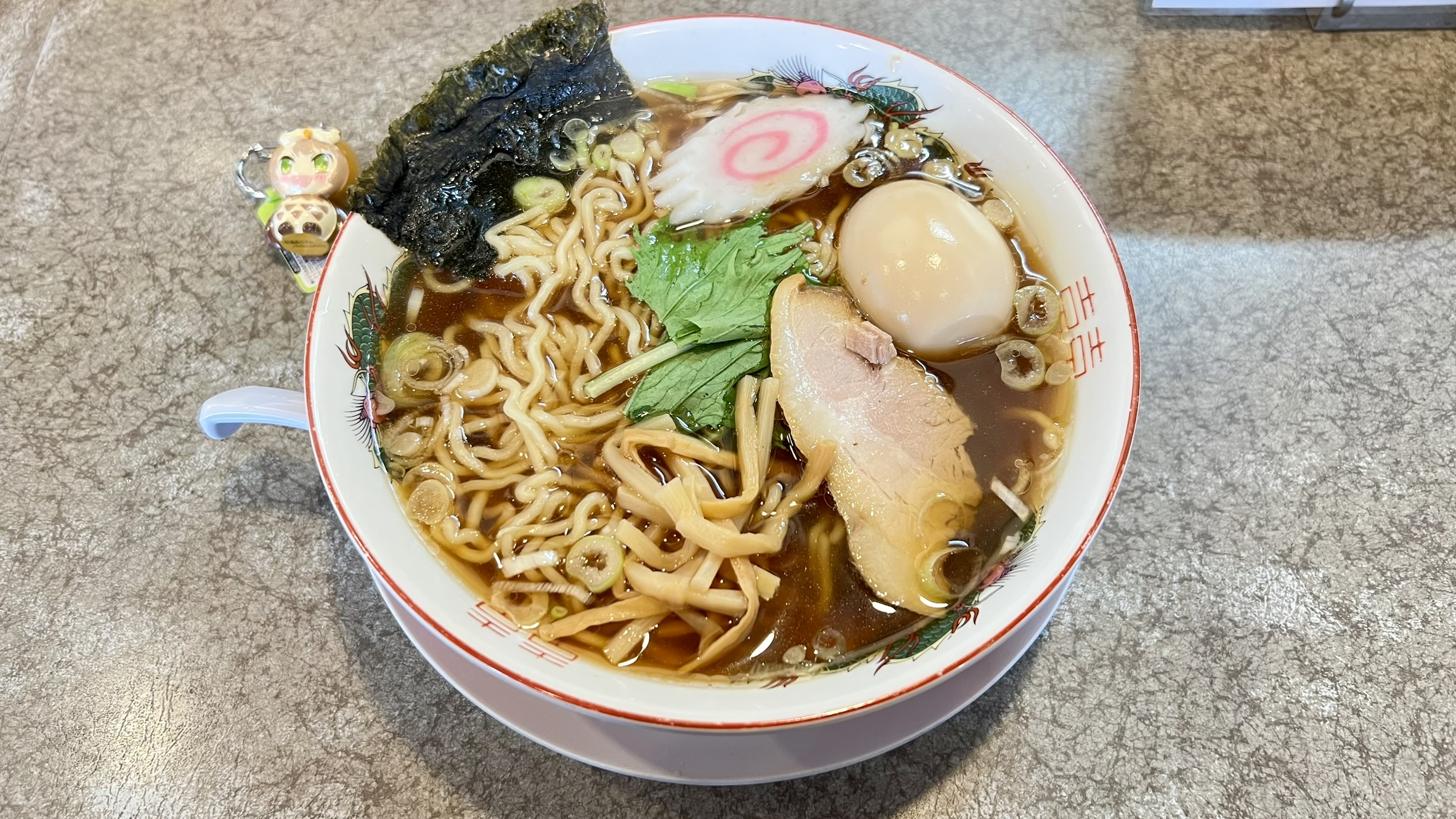 中華そばおつまみ 日の出軒 福島西店】昭和レトロな空間で味わう