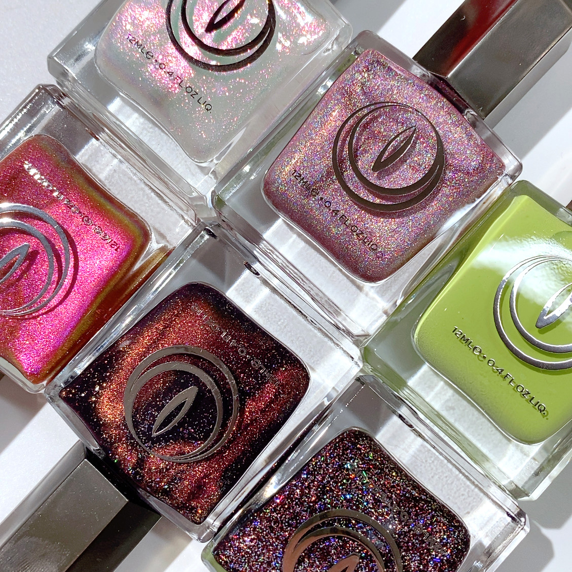 mooncat（ムーンキャット）のネイルポリッシュがたまらない！ 話題の