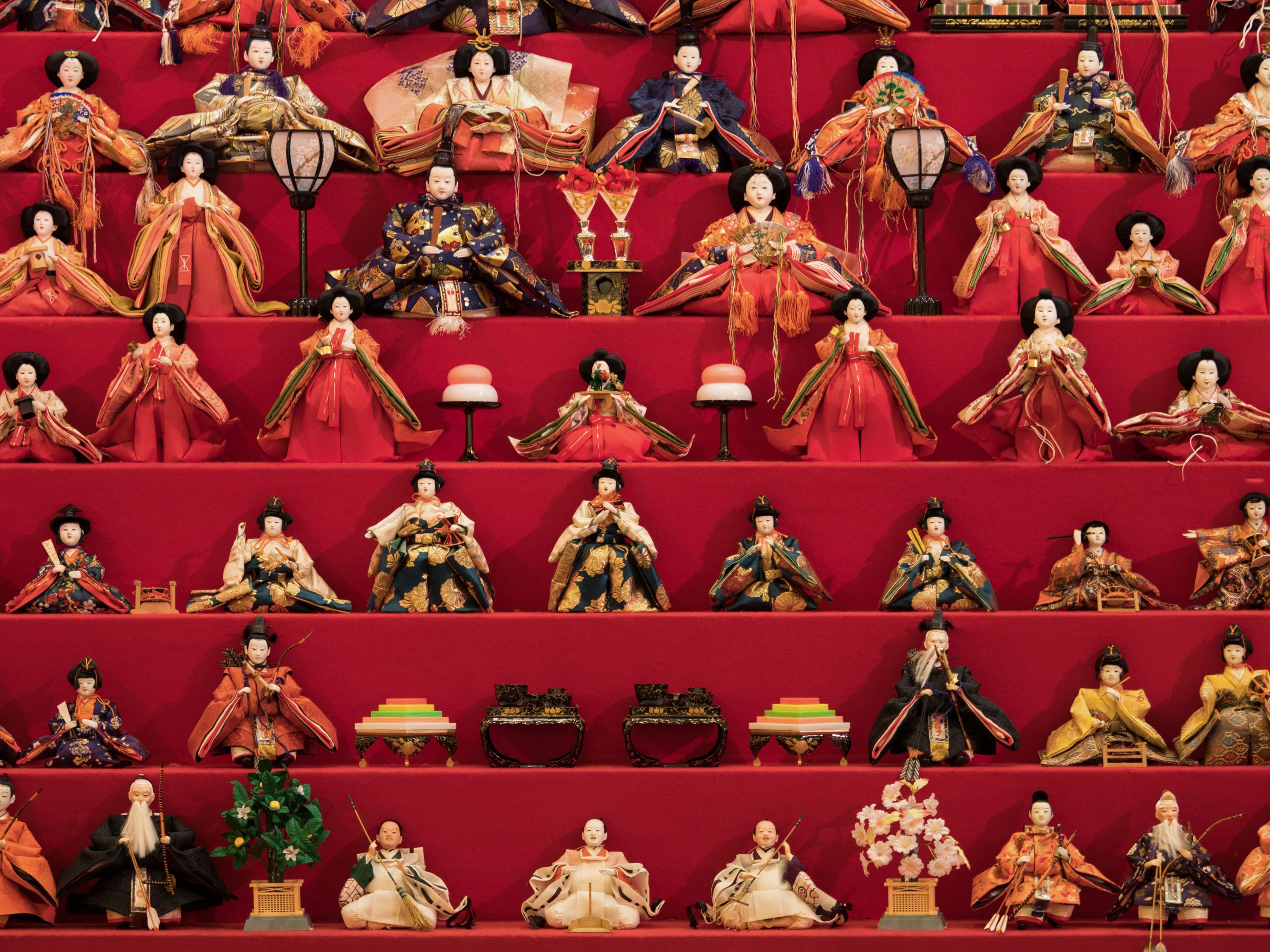 幻の雛人形・御殿飾りとは？特徴や歴史、観覧できる施設をご紹介