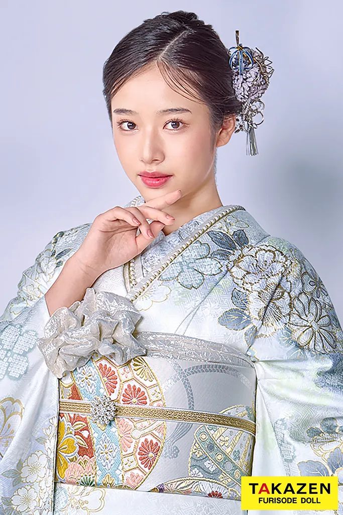 最高級古典柄振袖 関芳/最高級金彩刺繍絞り友禅 水色/白/淡い色 お