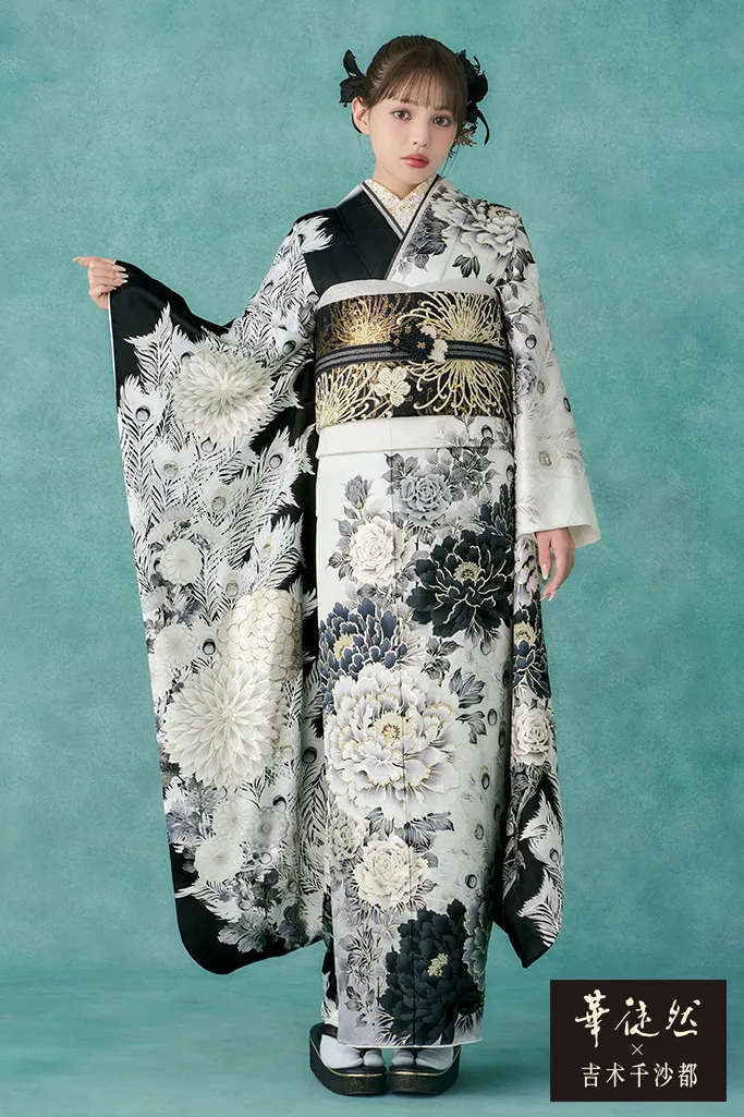 華徒然×吉木千沙都振袖ネットレンタル 白/黒 牡丹柄/孔雀柄 大人っぽい